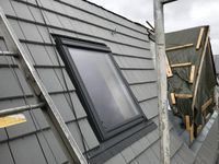 Dacheindeckung mit Dachfenster
